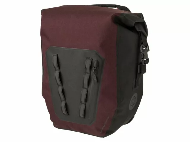 Agu Shelter Tech Rear Pannier Large Red 1 Agu Shelter Tech Rear Pannier Large Red